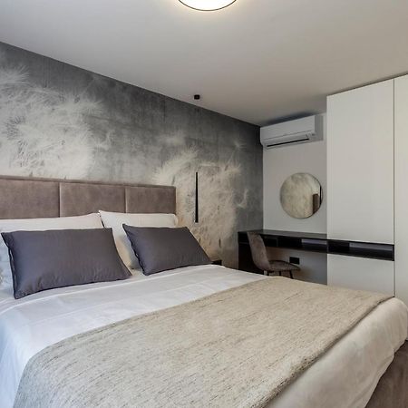 Apartman Izis Centar Pule PUY Exterior foto