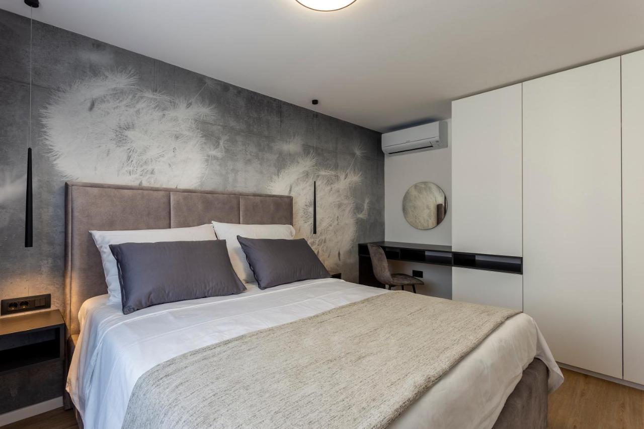 Apartman Izis Centar Pule PUY Exterior foto