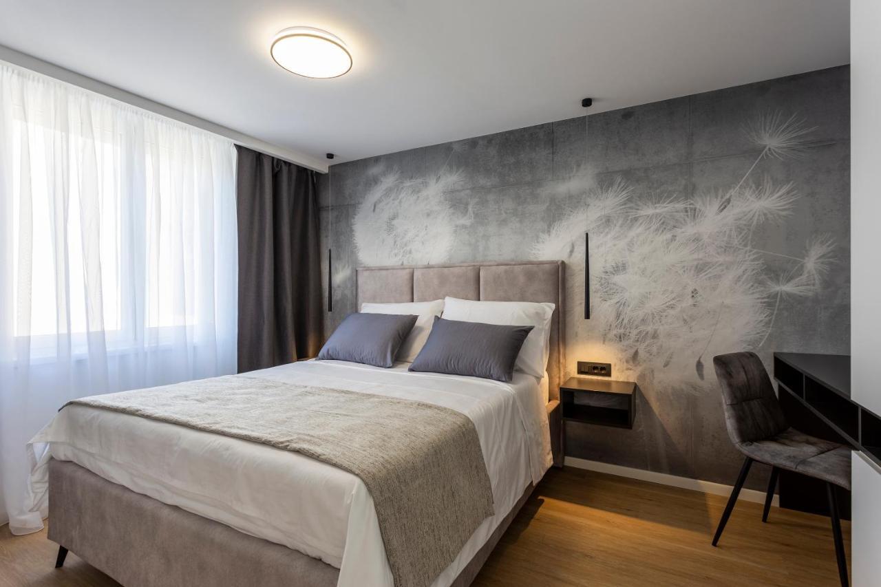 Apartman Izis Centar Pule PUY Exterior foto