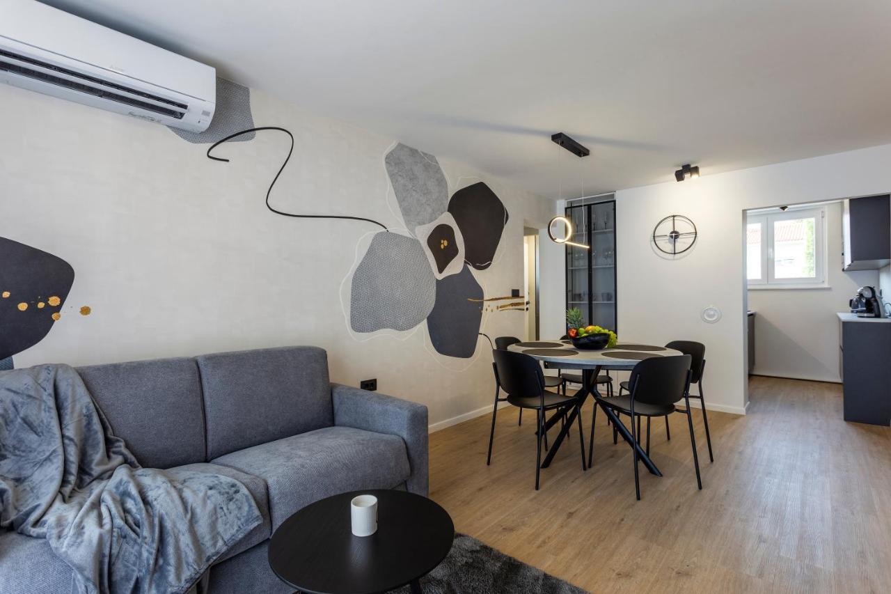 Apartman Izis Centar Pule PUY Exterior foto