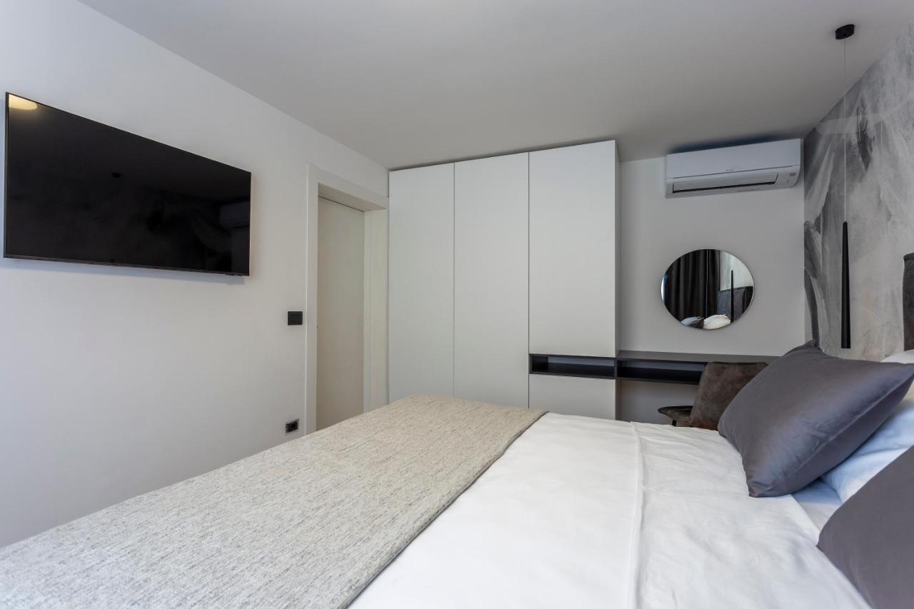 Apartman Izis Centar Pule PUY Exterior foto