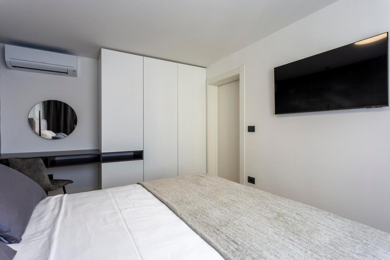 Apartman Izis Centar Pule PUY Exterior foto