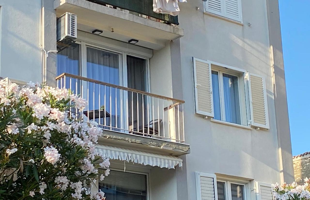 Apartman Izis Centar Pule PUY Exterior foto